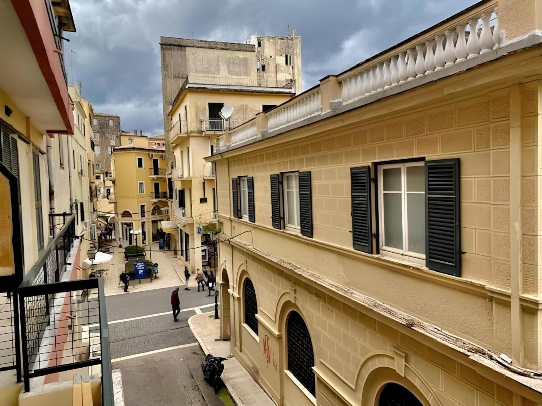 Arisuite Corfu (city)